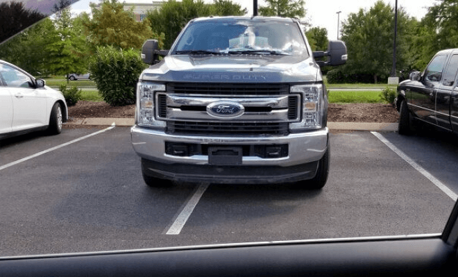 Driving Behaviors That Annoy Everyone Around You