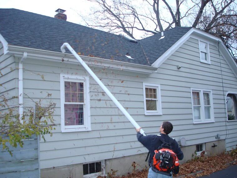 La forma más sencilla de limpiar las cunetas