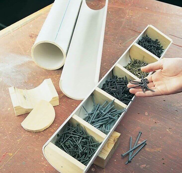 Organiza los clavos y tornillos