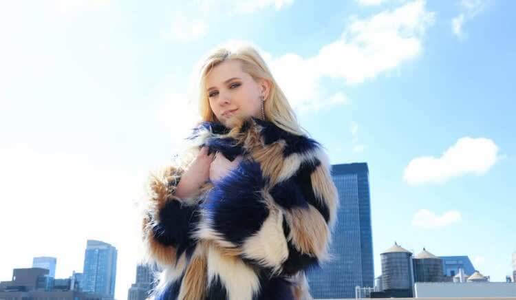 Abigail Breslin Took The World By Storm At Just 3-Years-Old