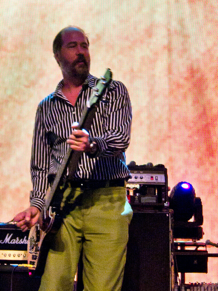 Krist Novoselic Hits Himself In The Head With His Own Bass