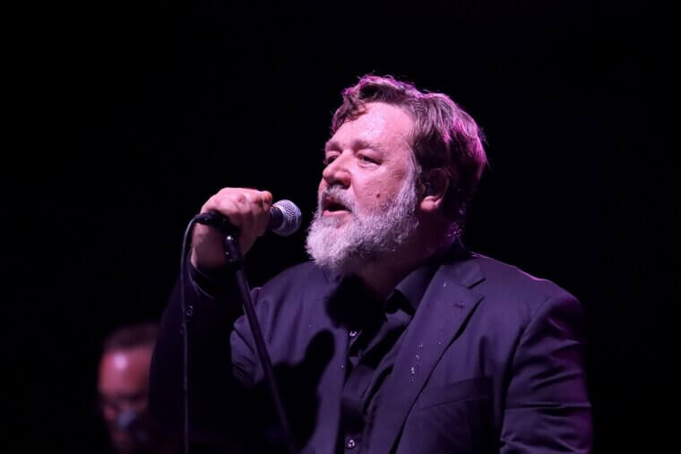 Russell Crowe - Singing in a 1980s Post-Punk Band in Australia