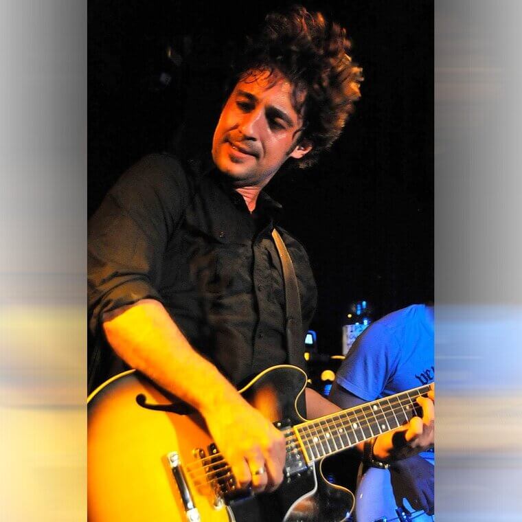Thomas Ian Nicholas - Releasing Pop-Punk Anthems After Teen Movie Fame