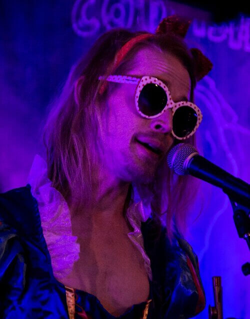 Macaulay Culkin - Forming a Comedy Punk Band Dedicated to Pizza