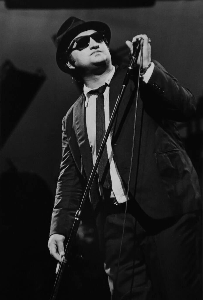 John Belushi - Playing Drums as a Guest for Seminal Punk Band The Dead Boys