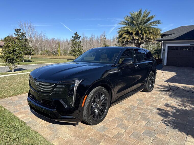 Cadillac Escalade IQ