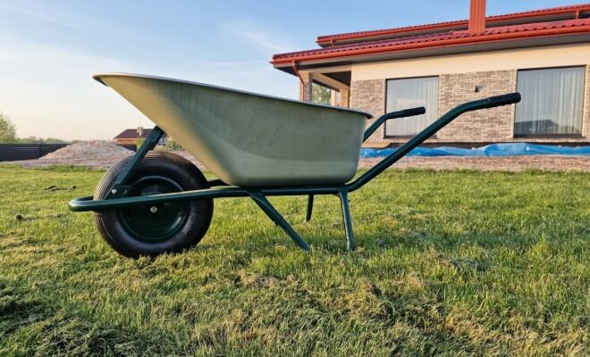 12 Durable Garden Tools That Won't Rust After One Season