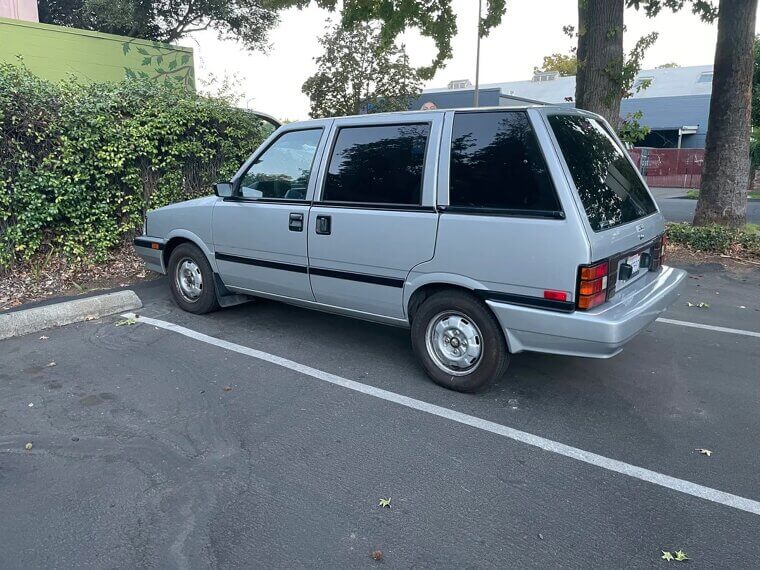 Nissan Stanza