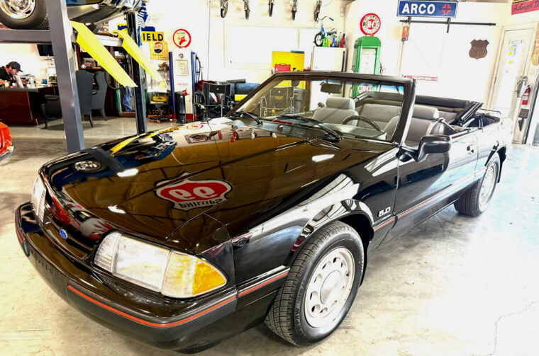 1988 Ford Mustang LX Convertible