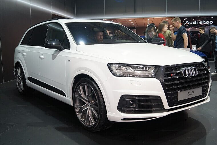 18. Audi SQ7