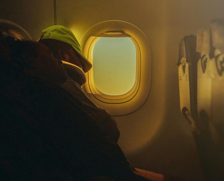 Sleeping With the Neck Pillow Slump