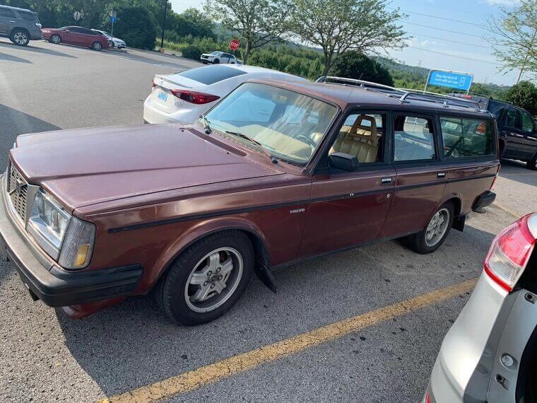 Volvo 200 Series - Sweden