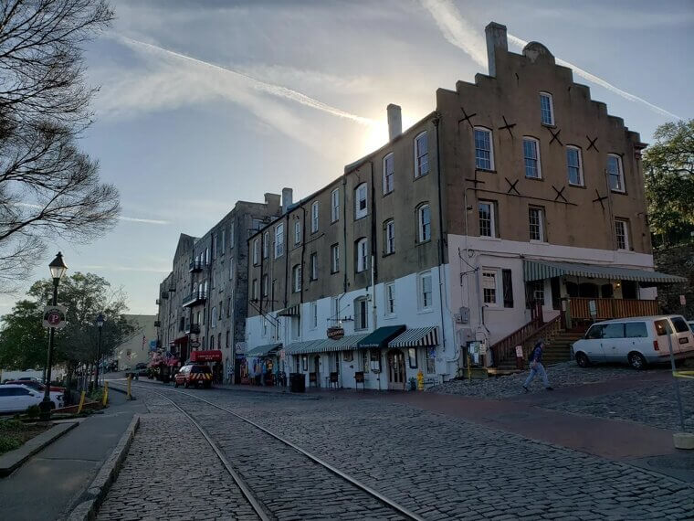 Georgia – It’s Legal to Spit From a Truck, but Not From a Car