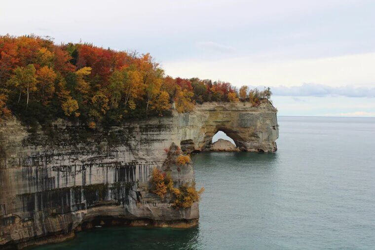 Michigan – Reading a Newspaper in the Middle of the Road Is Illegal