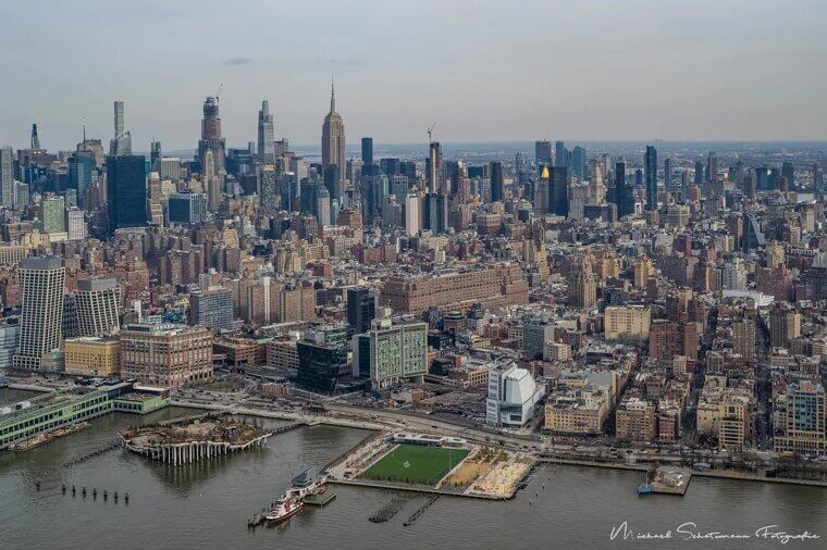 New York – Don’t Strip Down in Your Car in Sag Harbor