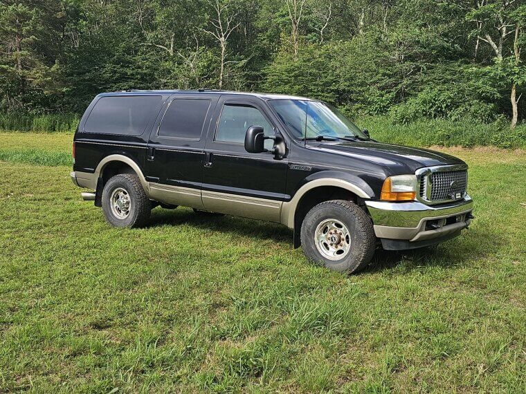 2001 Ford Excursion - $6,200