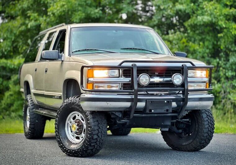 1998 Chevrolet Suburban - $8,101