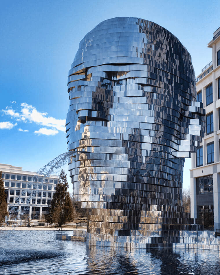 METALmorphosis by David Černý - North Carolina