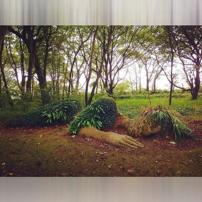 Mud Maid by Pete and Sue Hill - England