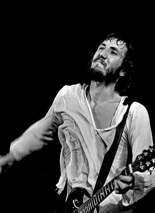 Pete Townshend - 1964 Rickenbacker 1998 (Railway Tavern 1964) - $35,000