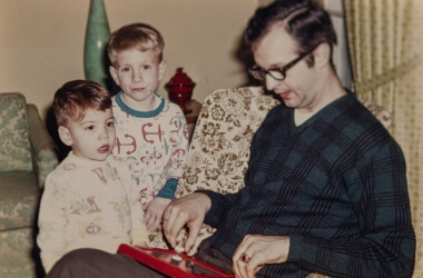 The Household Chores Every Kid Helped With in the 1970s