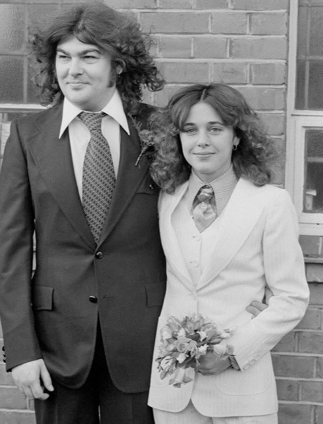 Suzi Quatro and Len Tuckey (1976): The Leather-Clad Rocker Wed in a Quiet English Ceremony