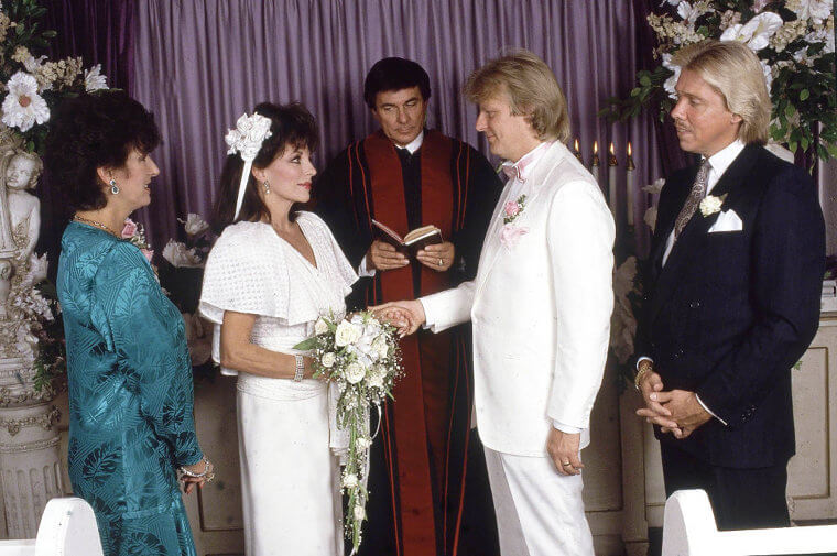 Joan Collins & Peter Holm (1985): The "Dynasty" Star’s Fourth Wedding That Ended in a Bitter Legal War and a "Secret" Las Vegas Flight