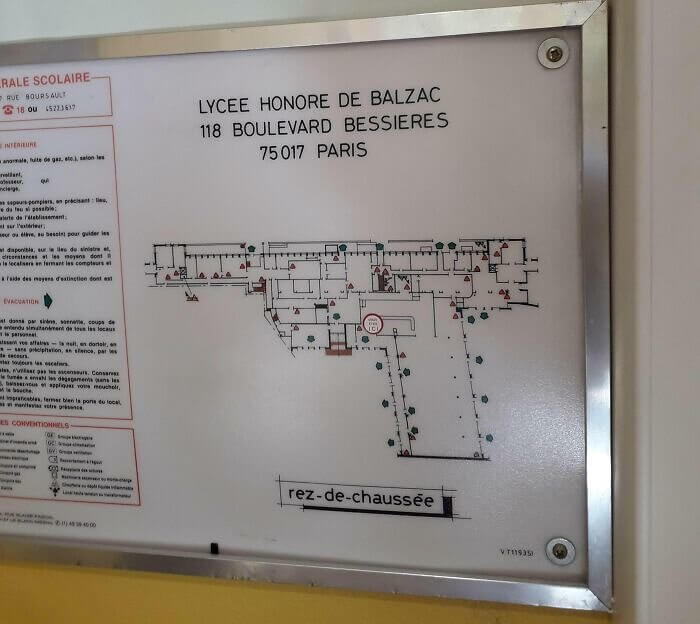 A Building Design That Looks Dangerous