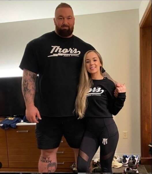 Hafþór Júlíus Björnsson and Kelsey Henson