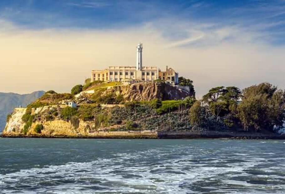 55 Jahre nach seiner Flucht aus Alcatraz, schickt der Mann diese Nachricht