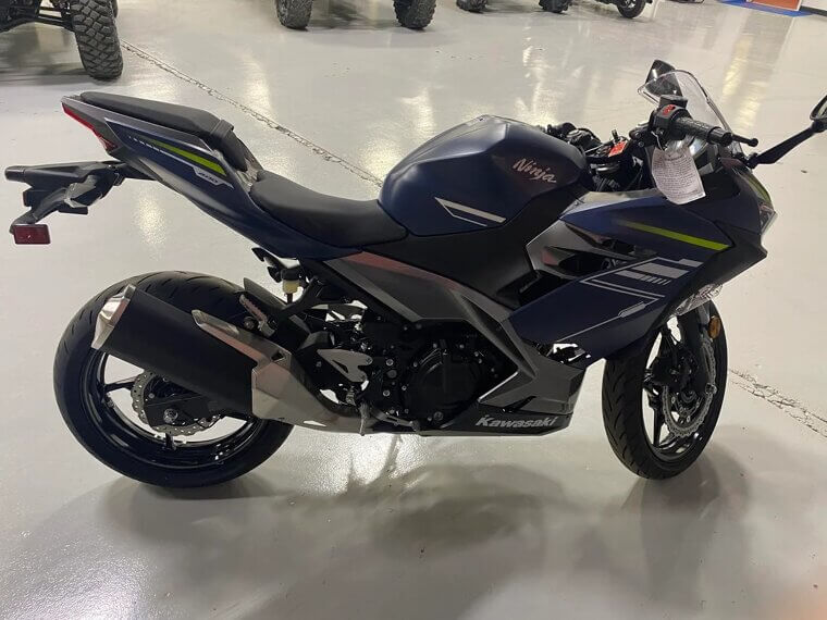 2022 Kawasaki Ninja 400