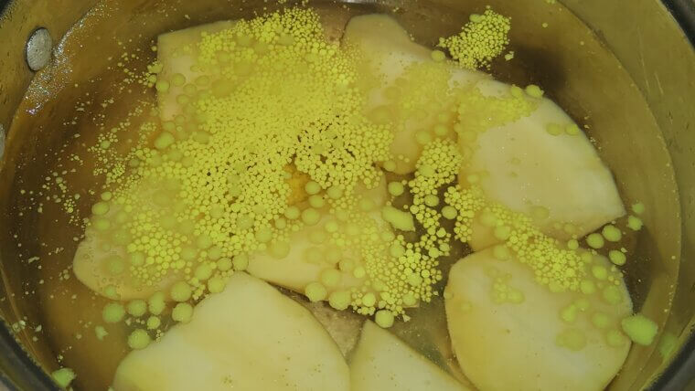 The Vinegar Splash in Boiled Potato Water
