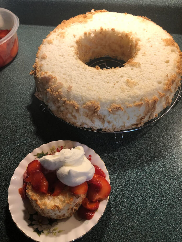Cooling Cakes Upside Down on a Soda Bottle