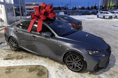 The Wrong Time of Year to Buy a Car That Costs You Thousands