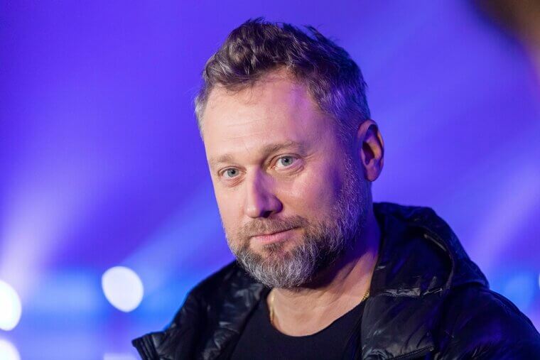 Viktor Petrenko - Now