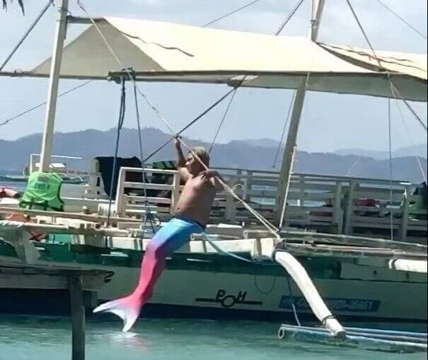 More Mermen Aspiring to Be Influencers