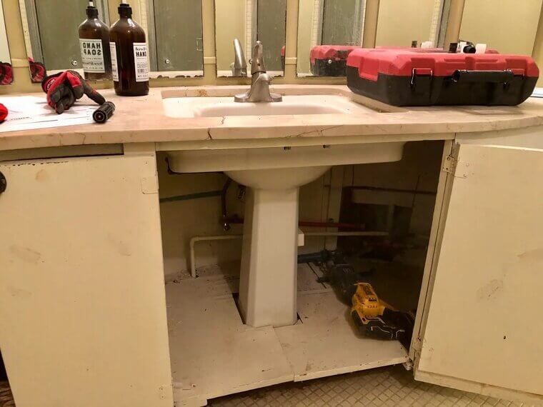 Fixing Small Household Problems Yourself