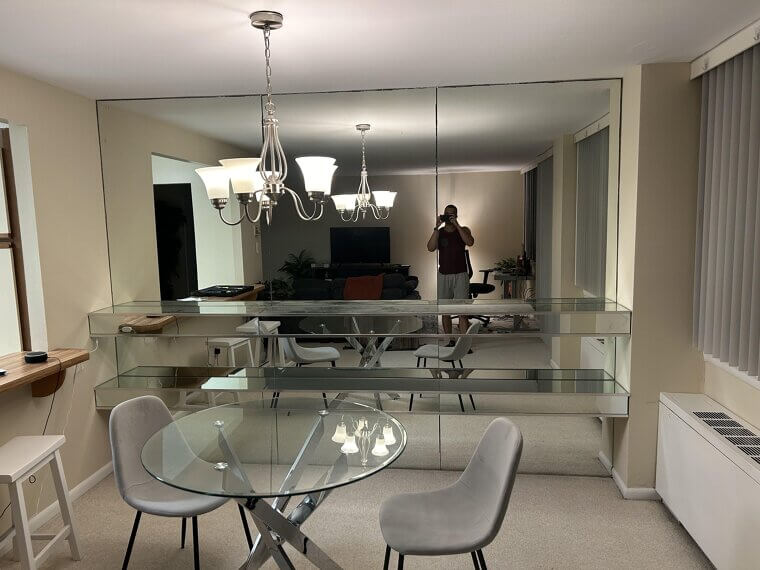 Giant Mirrored Walls: The Gym Look in the Dining Room