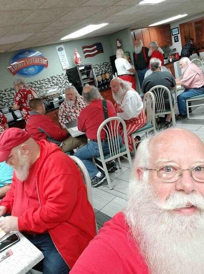 This Santa Convention Is The Real Deal