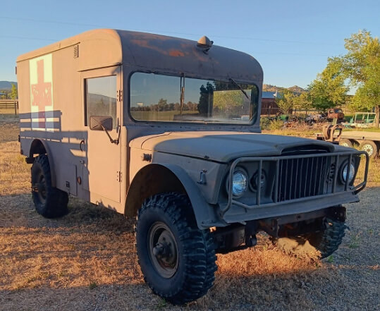 1967 M725 Military Ambulance – US $8,500.00