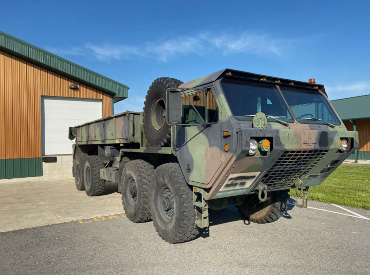 1984 Oshkosh M985 Cargo Truck – US $59,500.00
