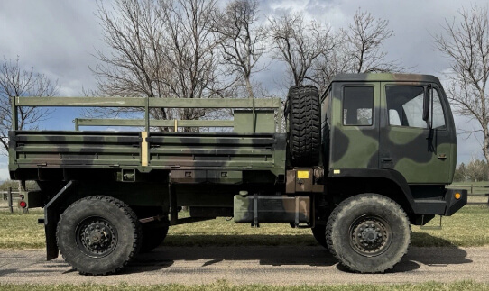 Stewart & Stevenson M1078 – US $20,000.00