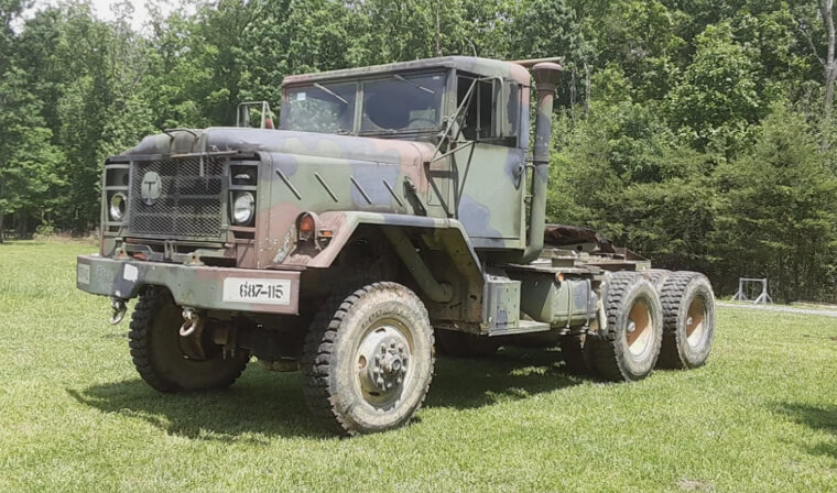 M931A2 5-Ton Tractor Truck – US $10,000.00