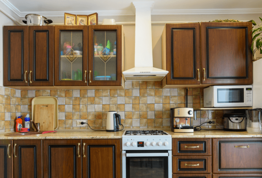Construction and Decor That Show Sometimes It's Worthwhile to Consult a Professional