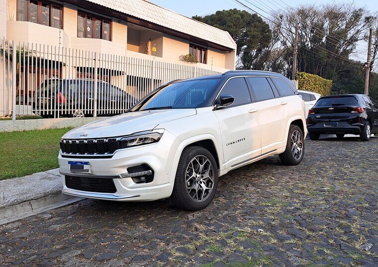 Jeep Commander (2006–2010)