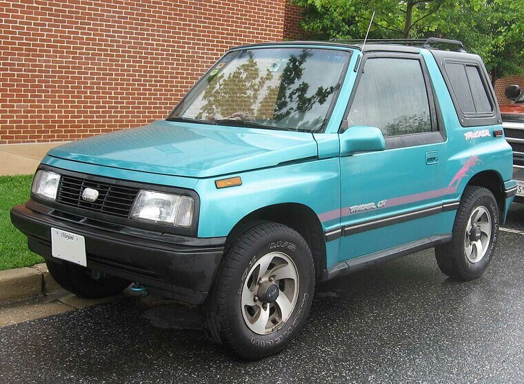Geo Tracker (1989–1998)