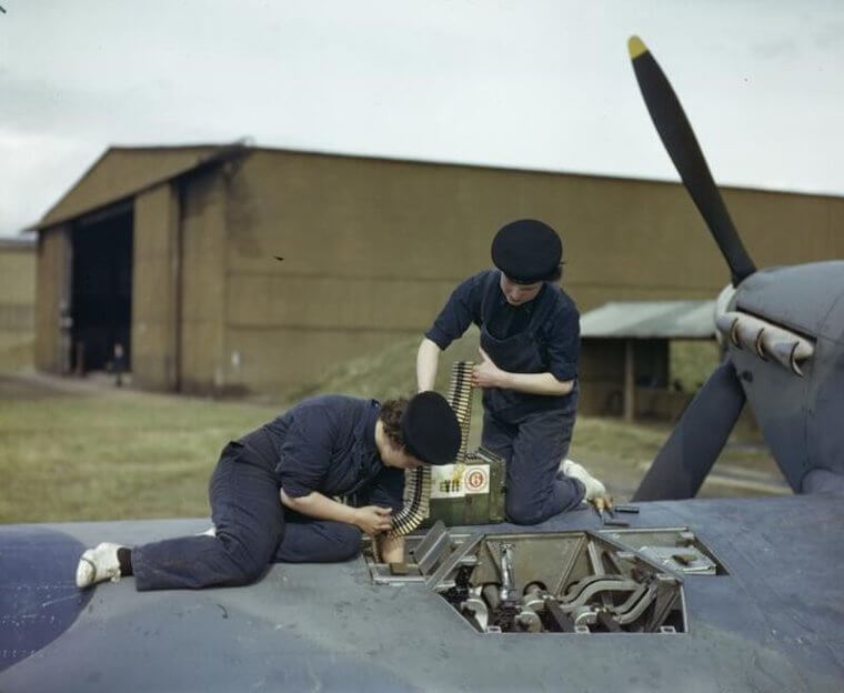 Supplying the Airplanes