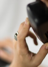 Das Verhalten des Babys ließ der Mutter keine andere Wahl, als die Polizei zu rufen