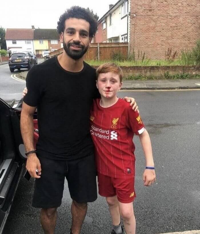 Seeing Your Idol On The Street