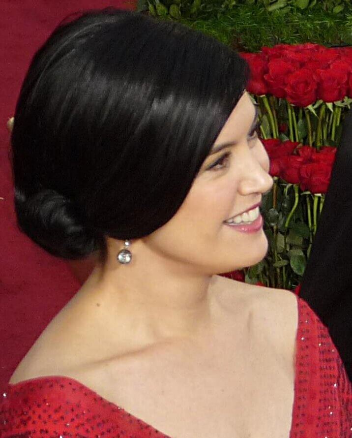 Phoebe Cates: Chose motherhood over erratic movie production filming schedules